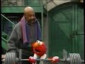 Sesame Street 3731 Gordon And Elmo Exercise