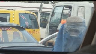 preview picture of video 'Roundabout traffic madness in Kabul, Afghanistan'