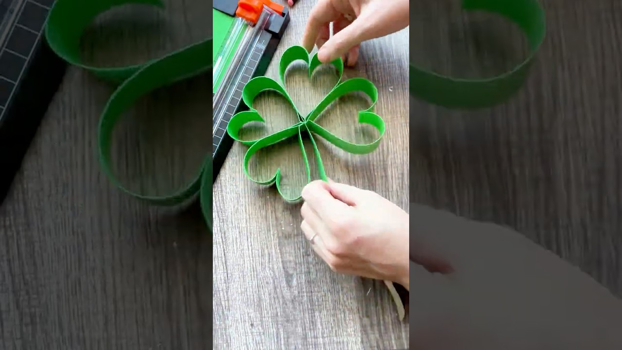 Easy 1-Minute Paper Shamrock! 🍀💚 Perfect Valentine’s Day & St. Patrick’s Day Craft!