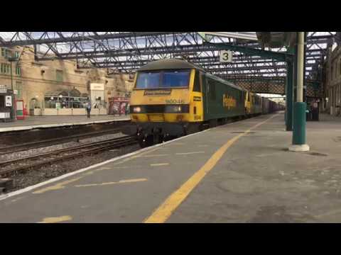90 049/90 046 Daventry to Coatbridge departing Carlisle.
