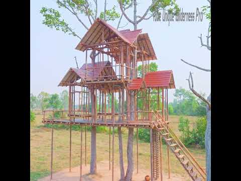 Construindo a mais bela casa na árvore de 2 andares com ferramentas antigas