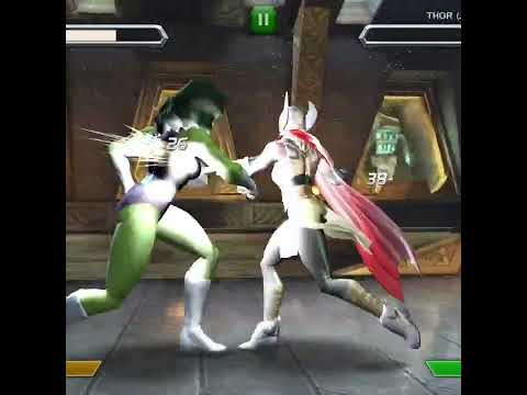 SHE-HULK 🧟‍♂️ VS SHE-THOR ⚡ #marvel #shorts