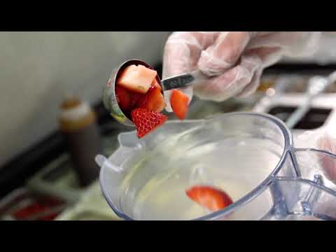 Strawberry Banana Smoothie - Freshii Sparks St.