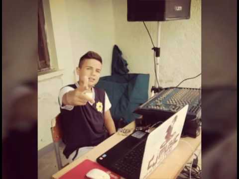 flori K. eTs  __  freestyler. (  2016  )