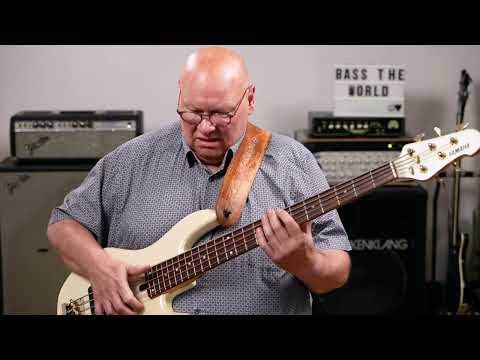 Frank Itt triggers the SDRUM with this BASS !!