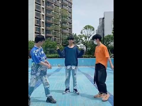 When your boys tell you Yeezys \#shoehouse #Sneaker2hand #Jodan #Shorts