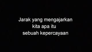 Download lagu STORY WA Tetap tersenyum walau di khianati mp3