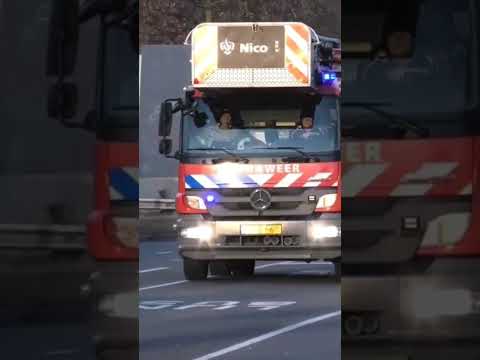 Fullhouse Brandweer Nico met TS AL en WO met spoed naar 2 meldingen #Brandweer