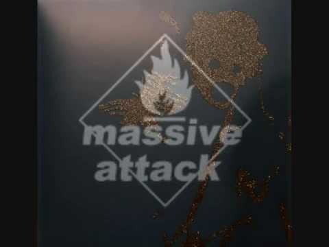 Massive Attack v Burial - Paradise Circus (6/11/11)