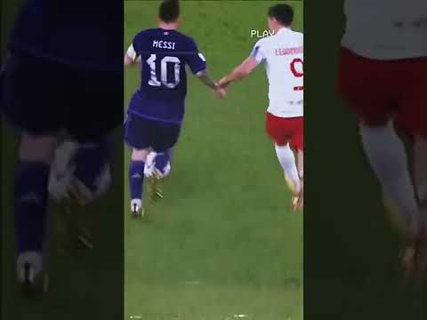 Messi vs Lewandowski 