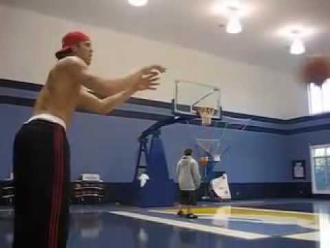 Miami Heat 3 Point Assasin Mike Miller Shows Why The Heat Signed Him 2010