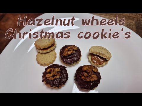 Hazelnut wheels 🍪 recipe for czech Christmas cookies - Cukroví. European traditional baking.
