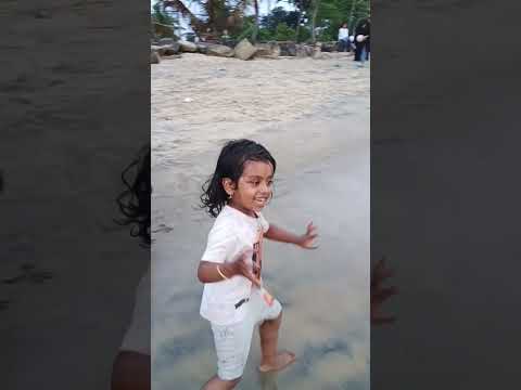 ArzanMuzammil 😘 AyzalMariam #cherai_Beach