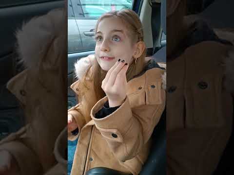 Sofi perde la memoria e non mette a posto la sua nuova cameretta! Mamma Ile si arrabbia! #shorts