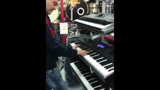 Video thumbnail for Max Tempia e Kurzweil pc3k7 by LenzottiModena Modena