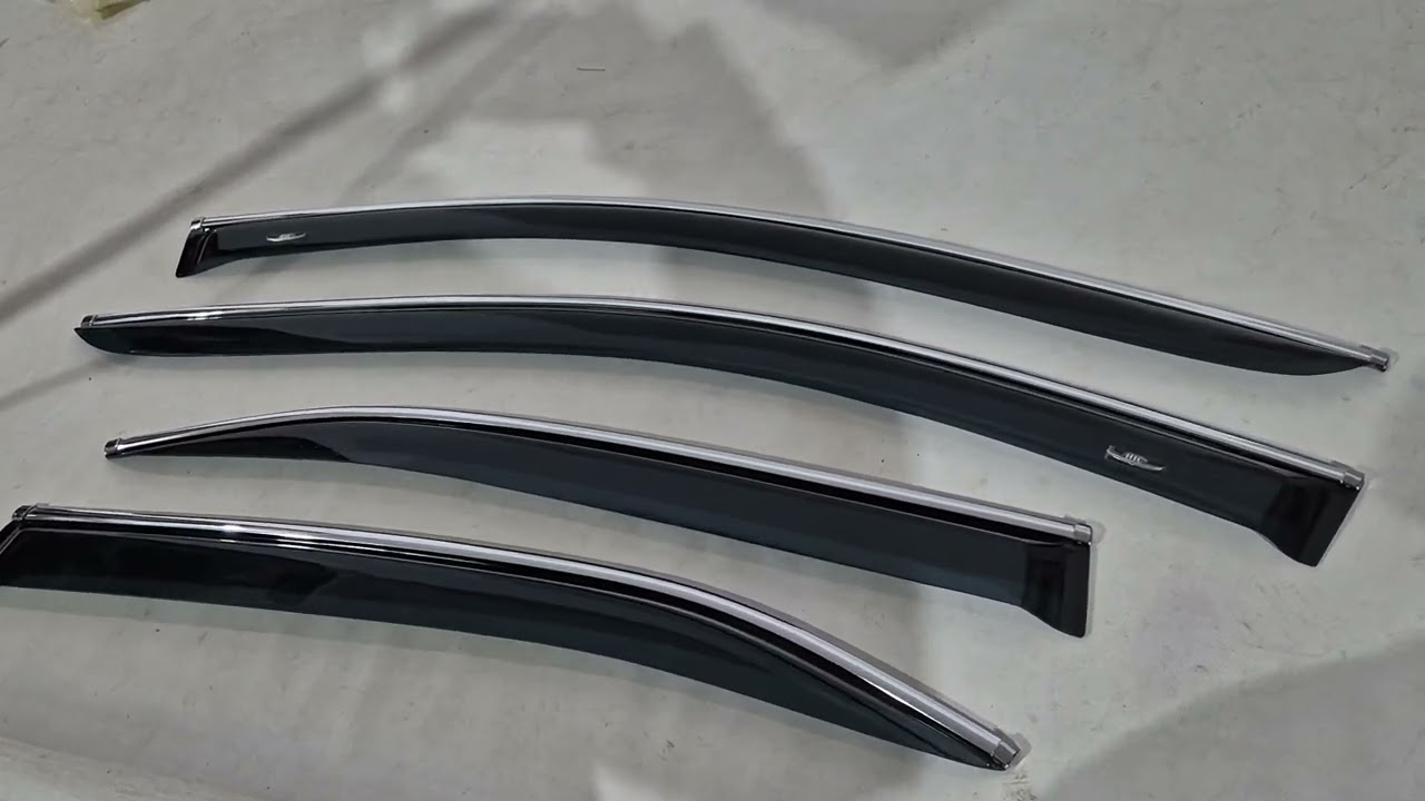 Toyota Camry 2006-2011 гг. Ветровики с хромированным молдингом (USA, 4 шт, HIC) Video 1