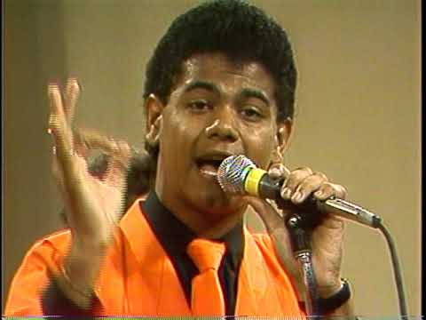 DIONI FERNANDEZ Y EL EQUIPO - El Pescador De Baru (80's)