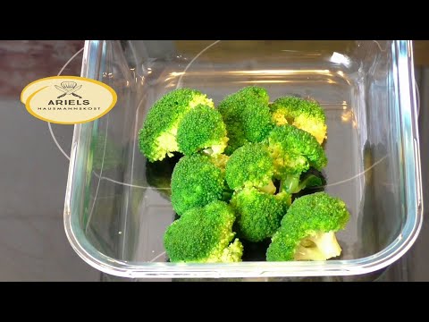 blanchieren in diesen Fall nehme ich Broccoli als Beispiel, Hausmannskost,