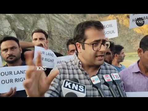 In collaboration with local residents, PDP leader Zuhaib Yousf led a protest demanding the relocation of the IIM campus.