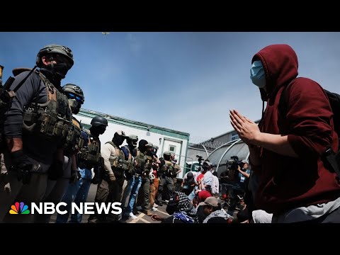 Protesters clash with ICE outside New Jersey detention facility
