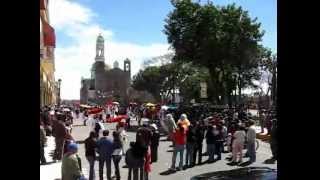 preview picture of video 'Carnaval en el zocalo 2010 Zacatelco, Tlaxcala.'