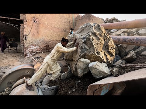 ⚠️ Giant Rock Stuck in Crusher | Dangerous Stone Crushing Work