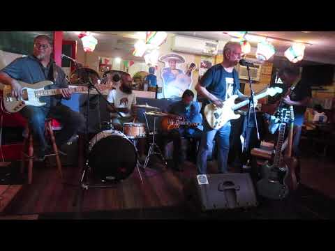 Honolulu Blues Shack ~ Covers ~ Long grey mare @ Los Garcia's Kailua ~ October 3 , 2021