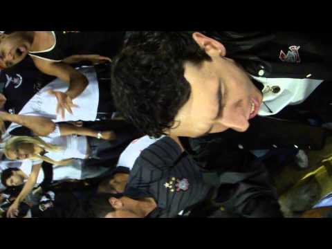 (Eu na Arquibancada)Corinthians 1 x 1 Bahia br 2012  Gol do Douglas de Penalti  e festa da torcida