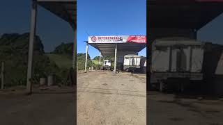 Molas, freios, motor, caixa de câmbio, diferencial e soldas é na Diferencial Truck Center