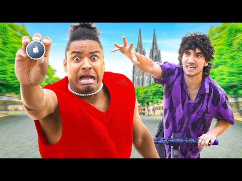 Tiktoker spielen AIRTAG FANGEN in der Stadt 😳 (ft.@AlexFreerun)