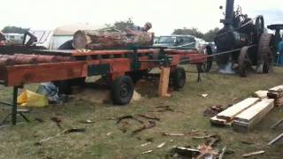 preview picture of video 'Wood Sawing at Haddenham Steam Rally 2009'