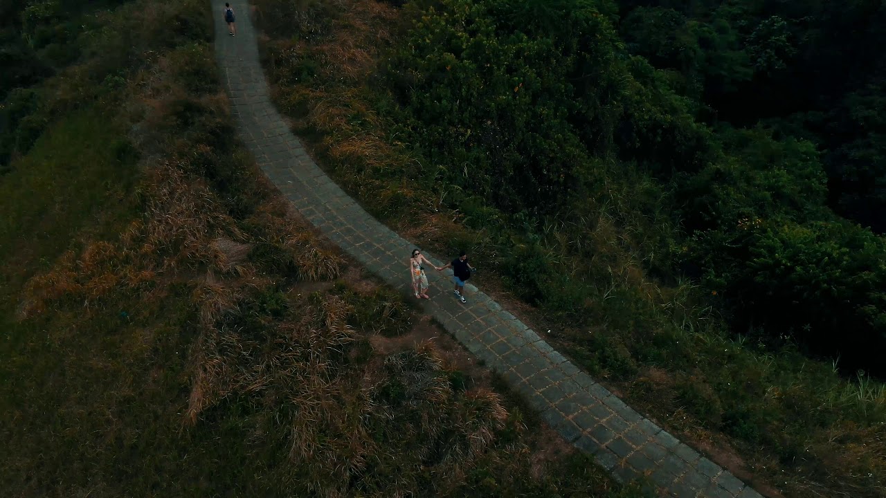 Experience bird-eye panorama of Campuhan Ridge Walk.