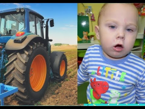 НА ТРАКТОРЕ. МИСТЕР КОС ОТЖИГАЕТ!))) #трактор #дети