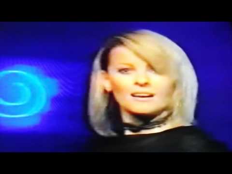 Iveta Bartošová -  Útoč láskou
