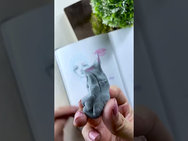 Vídeo relacionado con GOMA DE BORRAR MAPED SUPERMAN, Diseño Retráctil Con Repuesto, Borrador Escolar De, Suave Y Preciso Para Lápiz Y Grafito, Ideal Para Niños Y Colección DC Comics