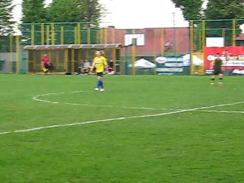 Piast Pawłowice Śl. - ZET Tychy 12.05.2010 Fragment meczu cz1
