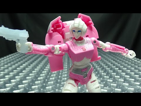 Earthrise Deluxe ARCEE: EmGo's Transformers Reviews N' Stuff