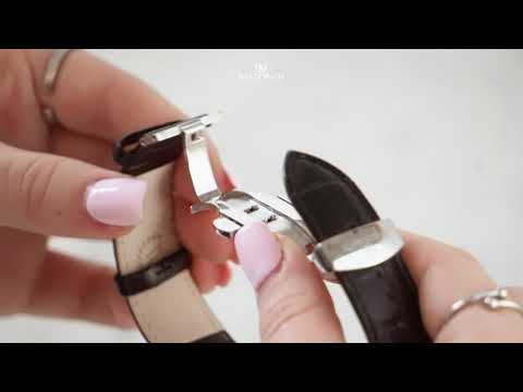 How to close/open your butterfly clasp - Waldor & Co.