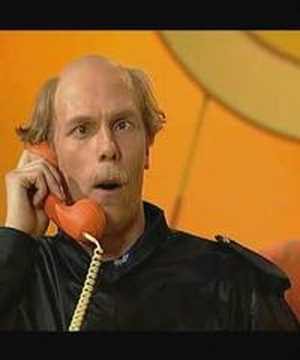 muksuluuri touko pouko mellakkapoliisina