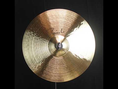 Paiste 16" Signature Fast Crash - 969g (video demo) image 2