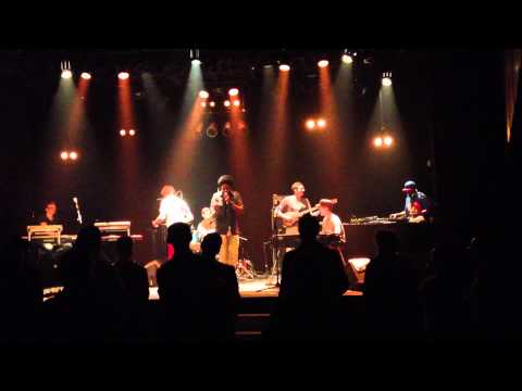 CHLORINE FREE FEAT SOWETO KINCH @ PAULB