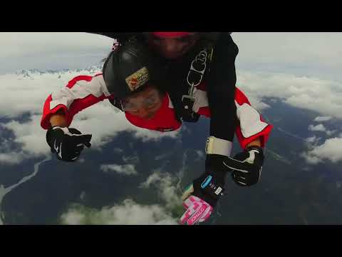 20,000 Ft / 6,1 km, NZ's Highest Skydive, location Franz Josef. 85 seconds of freefall after jumping