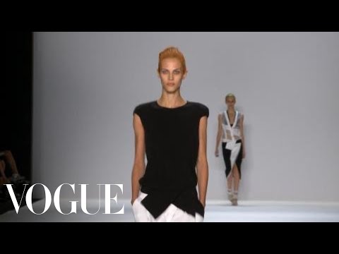 Fashion Show - Narciso Rodriguez: Spring 2012 Ready-to-Wear