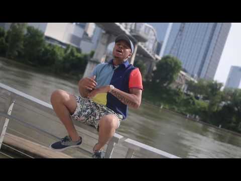 De So Flyy -  THE RACE REMiX (Official Video)