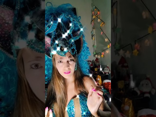Vídeo relacionado con Boland - 43990 - Casco de caballero para niños, tocado para disfraces de cuentos de hadas o disfraces de fantasía, carnaval y fiestas temáticas