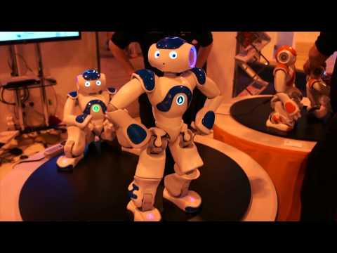 [WnT] NAO ROBOT DOES GANGNAM STYLE!