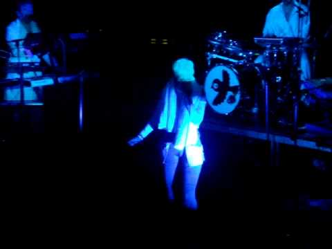 Robyn - U Should Know Better (Orlando)