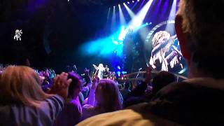 Sugarland - Find the Beat Again/Sweet Caroline/Who Says You Can&#39;t Go Home - Detroit, MI