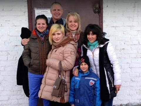 Kansas family shares story of chaotic journey home from Ukraine with four adopted children