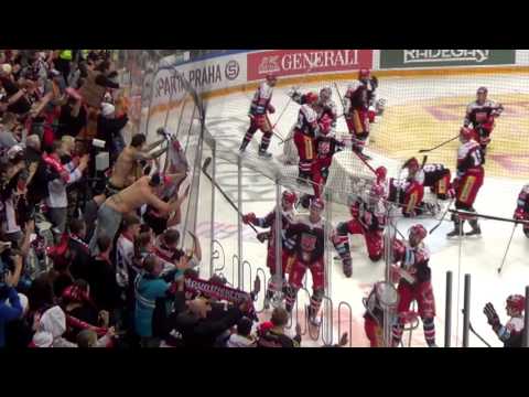 Atmosféra a závěr utkání HC Sparta Praha – Mountfield HK 2:3